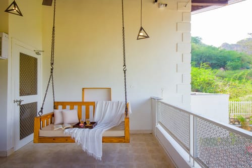 Ramgarh Wild Retreat | Elegant Colonial-Style 2-BHK Villa Amidst the Hills with Private Pool & Garden – 2 bedroom villa in Jaipur, Rajasthan