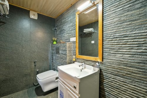 Jomotel Talai – 2 bedroom villa in Shimla, Himachal Pradesh