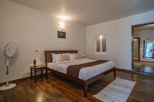 Headingly Suites | Lake-Facing 2-Room Retreat Just Above Mall Road – 2 bedroom villa in Nainital, Uttarakhand