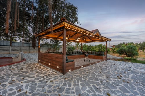 Courtyard Banyan | Rustic 2-BHK Pet-friendly Villa with Pool, Gazebo Amid Banyan Trees | Near Nandi Hills – 2 bedroom villa in Bengaluru, Karnataka