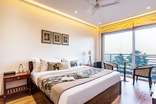 Skyline Brook | Cosy 2-BHK Apt With Scenic Views – 2 bedroom villa in Kasauli, Himachal Pradesh