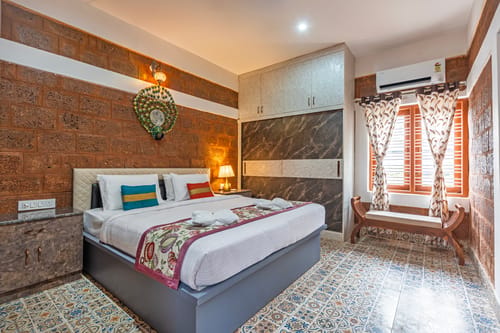 Courtyard Banyan | Rustic 2-BHK Pet-friendly Villa with Pool, Gazebo Amid Banyan Trees | Near Nandi Hills – 2 bedroom villa in Bengaluru, Karnataka