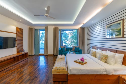 Bliss @ Aykon Estate w/ Outdoor Pool – 5 bedroom villa in Kasauli, Himachal Pradesh