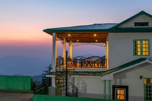 Valleys & Peaks – 4 bedroom villa in Shimla, Himachal Pradesh