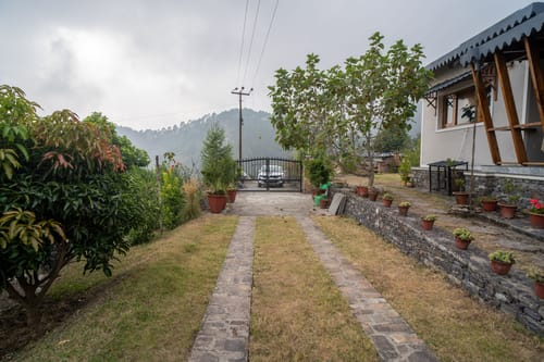 Tapovan Estate | 2-BHK With Kids’ Attic, Garden, Gazebo & Scenic Views – 3 bedroom villa in Nainital, Uttarakhand