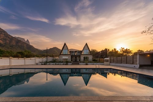 The Rising Sun – 6 bedroom villa in Karjat, Maharashtra