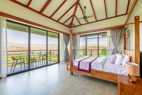 Nihira Farms w/ Lake View - Kamshet – 4 bedroom villa in Lonavala, Maharashtra