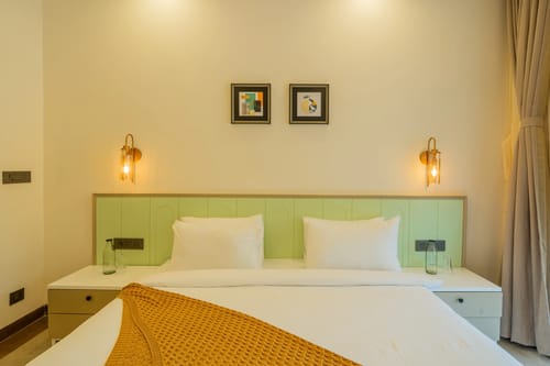 Laguna Selene | Exquisite Pet-friendly 4-BHK Villa Near Popular Beaches With Private Pool – 4 bedroom villa in North Goa, Goa