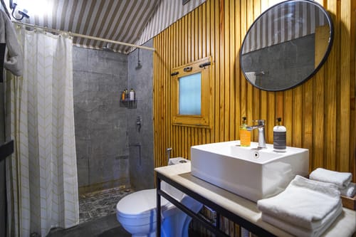 Everest Base Camp – 7 bedroom villa in Mussoorie, Uttarakhand