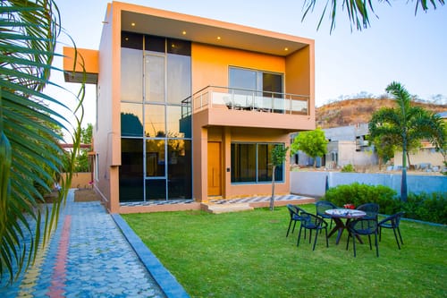 Jeevan Tara Villa | 3-BHK Pet-friendly Retreat: Private Pool, Garden & Scenic Views – 3 bedroom villa in Udaipur, Rajasthan