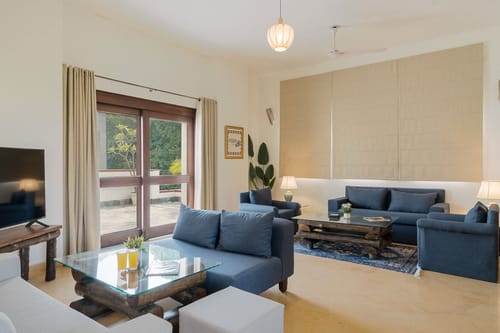 Kelly @ Moets Palm Villa