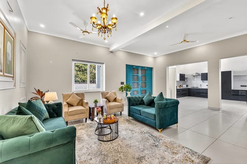 The Kimadi House | 4-BHK English-Style Villa With Rooftop, Pool & Mussoorie Views – 4 bedroom villa in Dehradun, Uttarakhand