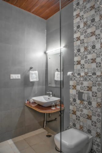Stone Cottage | Mountain-view | Patio | Kufri – 1 bedroom villa in Shimla, Himachal Pradesh