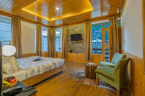 Maple @ Lost in the Alps – 3 bedroom villa in Manali, Himachal Pradesh