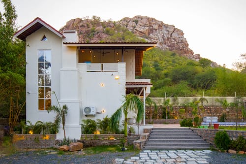 Ramgarh Wild Retreat | Elegant Colonial-Style 2-BHK Villa Amidst the Hills with Private Pool & Garden – 2 bedroom villa in Jaipur, Rajasthan
