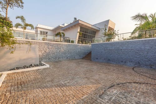 Vista White Pebbles Villa – 4 bedroom villa in Lonavala, Maharashtra
