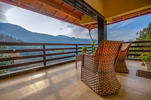 4 Rooms @ Golden Bliss Cottage - Ramgarh – 4 bedroom villa in Nainital, Uttarakhand