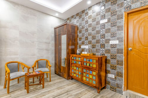 Vyasa Resorts | 2-BHK Duplex Cottage With Lounge Area, Balcony & Picturesque Hill Views| 5 mins From Mussorie Lake – 2 bedroom villa in Mussoorie, Uttarakhand