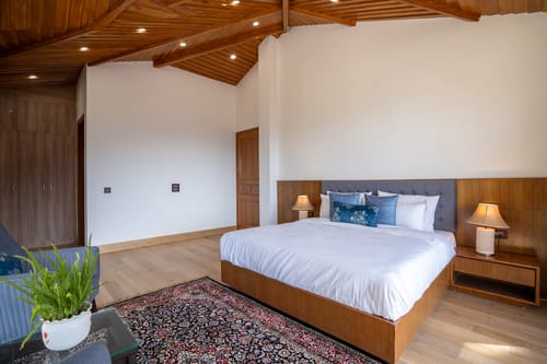Sepia @ Oakwood Manor – 2 bedroom villa in Shimla, Himachal Pradesh