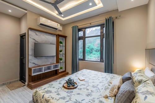 The Pine Melody | Pet-friendly 4-BHK Retreat With Private Plunge Pool & Garden – 4 bedroom villa in Kasauli, Himachal Pradesh