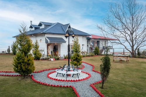 Barefoot Bunglow – 3 bedroom villa in Mussoorie, Uttarakhand