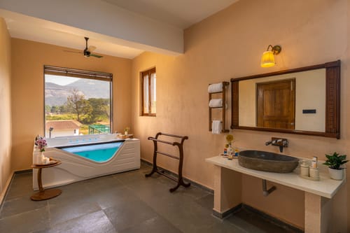 Truntum – 11 bedroom villa in Karjat, Maharashtra