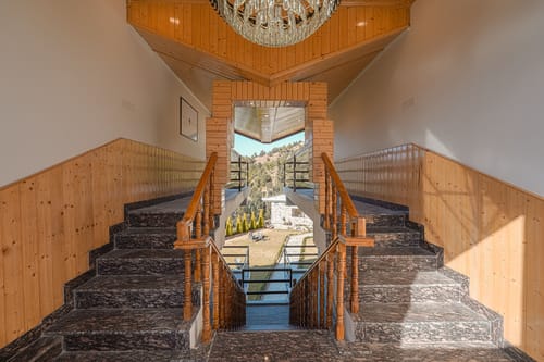 Stone Age | 1-Suite with Restaurant, Reception and Garden