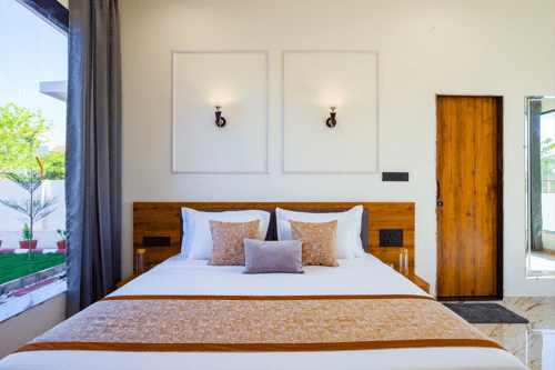 Parvam Retreat | Charming Pet-friendly 2-BHK Villa With Private Pool, Garden, Terrace & Aravali Hill Views – 2 bedroom villa in Udaipur, Rajasthan