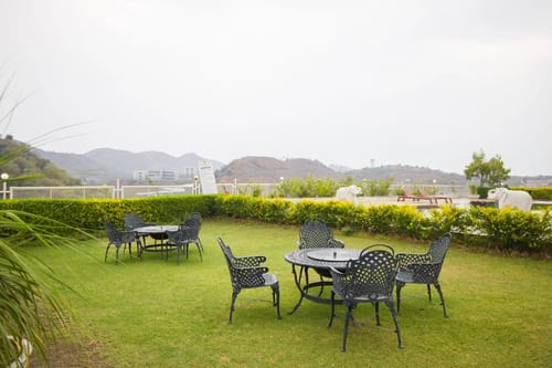 Shourya Celesta | Charming Hilltop 3-BHK Villa With Private Pool, Garden & Terrace – 3 bedroom villa in Udaipur, Rajasthan