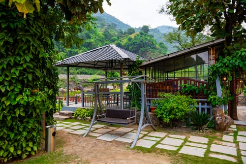 Granny’s Den | 2-Room Senior-Citizen Friendly & Pet- Welcoming Suite With Shared Pool, Restaurant & Gazebo by the River