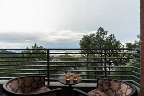 The Elmstone - Garkhal – 8 bedroom villa in Kasauli, Himachal Pradesh