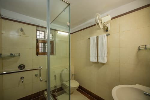 Redwood Cottage - Gagar – 2 bedroom villa in Nainital, Uttarakhand