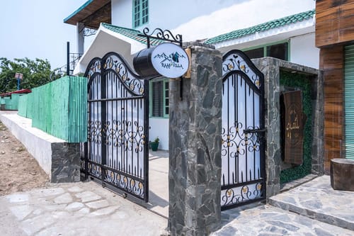 Valleys & Peaks – 4 bedroom villa in Shimla, Himachal Pradesh