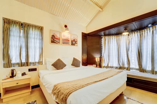 Cleft | 3-BHK With Garden, Picturesque Verandah & Balcony With Views – 3 bedroom villa in Ooty, Tamil Nadu