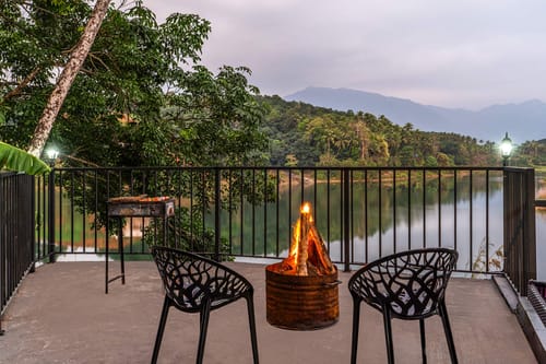 Lagoons Villa - Peruvannamuzhi