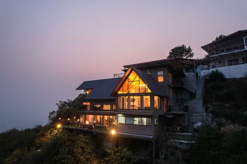 Bourbon Sky – 3 bedroom villa in Mussoorie, Uttarakhand