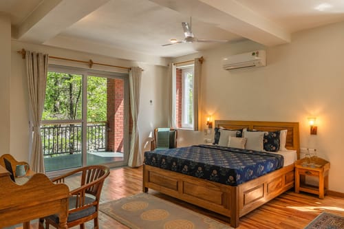 Shamrock Riverfront – 5 bedroom villa in Manali, Himachal pradesh