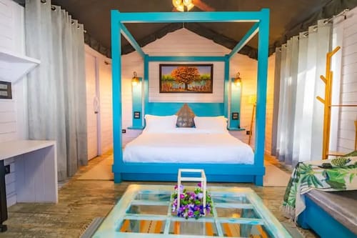 The Blue Jay - Luxury Treehouse – 1 bedroom villa in Mussoorie, Uttarakhand