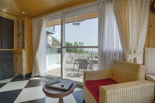 Woodpeckers Suite – 1 bedroom villa in Dehradun, Uttarakhand