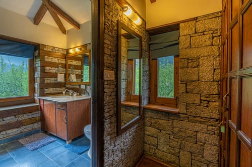 The Kathguni House – 3 bedroom villa in Manali, Himachal Pradesh