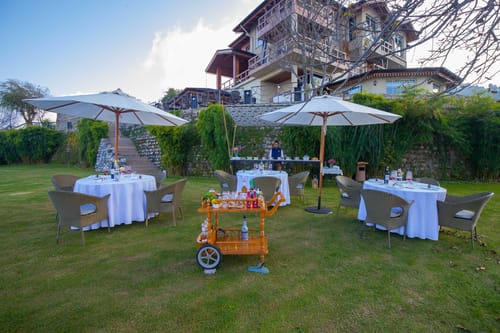 Villa Cedarwood @ Kaudia Estate – 3 bedroom villa in Mussoorie, Uttarakhand