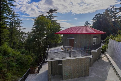 Pineview @ Albert Estate – 3 bedroom villa in Mussoorie, Uttarakhand