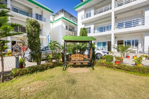 Kingdom Heartz | Elegant Pet-friendly 2-BHK Apartment With Balcony, Common Pool, Common Garden & Restaurant  – 2 bedroom villa in Nainital, Uttarakhand