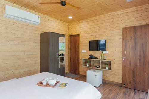 Mystic Homes ~ Pine Valley and Pine Woods