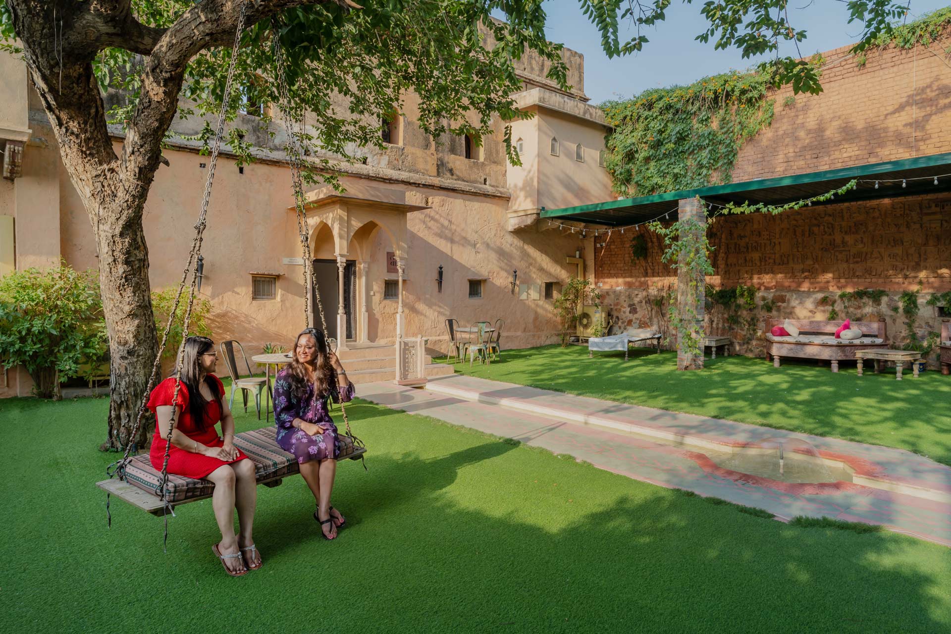 Khohar Haveli - Gurgaon W/ Breakfast Included