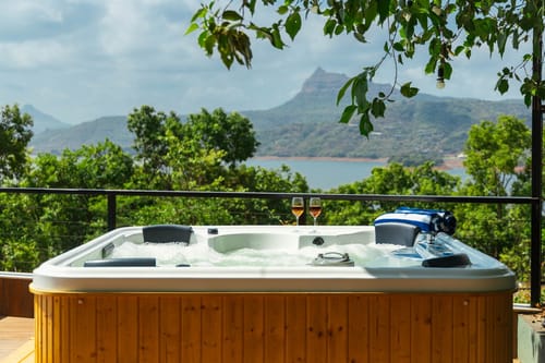 La Rive – 5 bedroom villa in Lonavala, Maharashtra