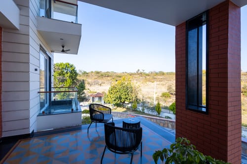 Godan Terra Cove | 6-BHK Retreat with Private Pool, Garden & Elevated Gazebo, featuring Stunning Hill & River Views – 6 bedroom villa in Udaipur, Rajasthan