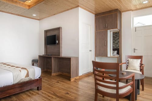 Stone Cottage | Mountain-view | Patio | Kufri – 1 bedroom villa in Shimla, Himachal Pradesh