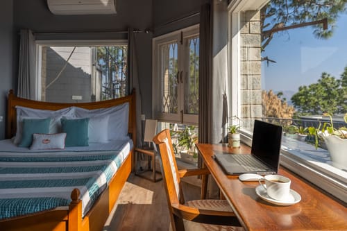 Serene Studio w/ Outdoor Bonfire – 1 bedroom villa in Kasauli, Himachal Pradesh