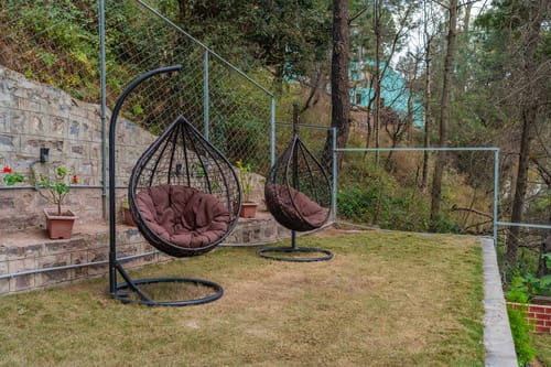 Pinecrest Manor – 4 bedroom villa in Kasauli, Himachal Pradesh
